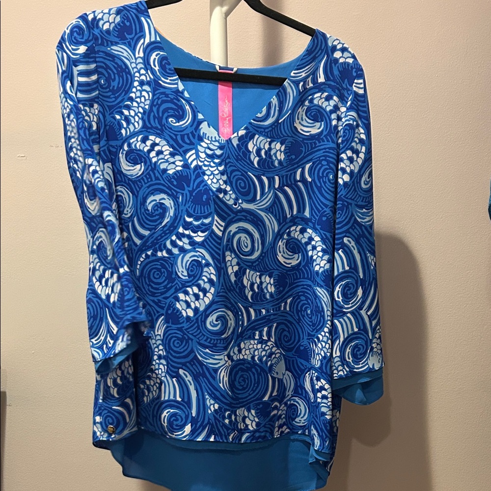 Lilly Pulitzer Blue and White Swirl Blouse